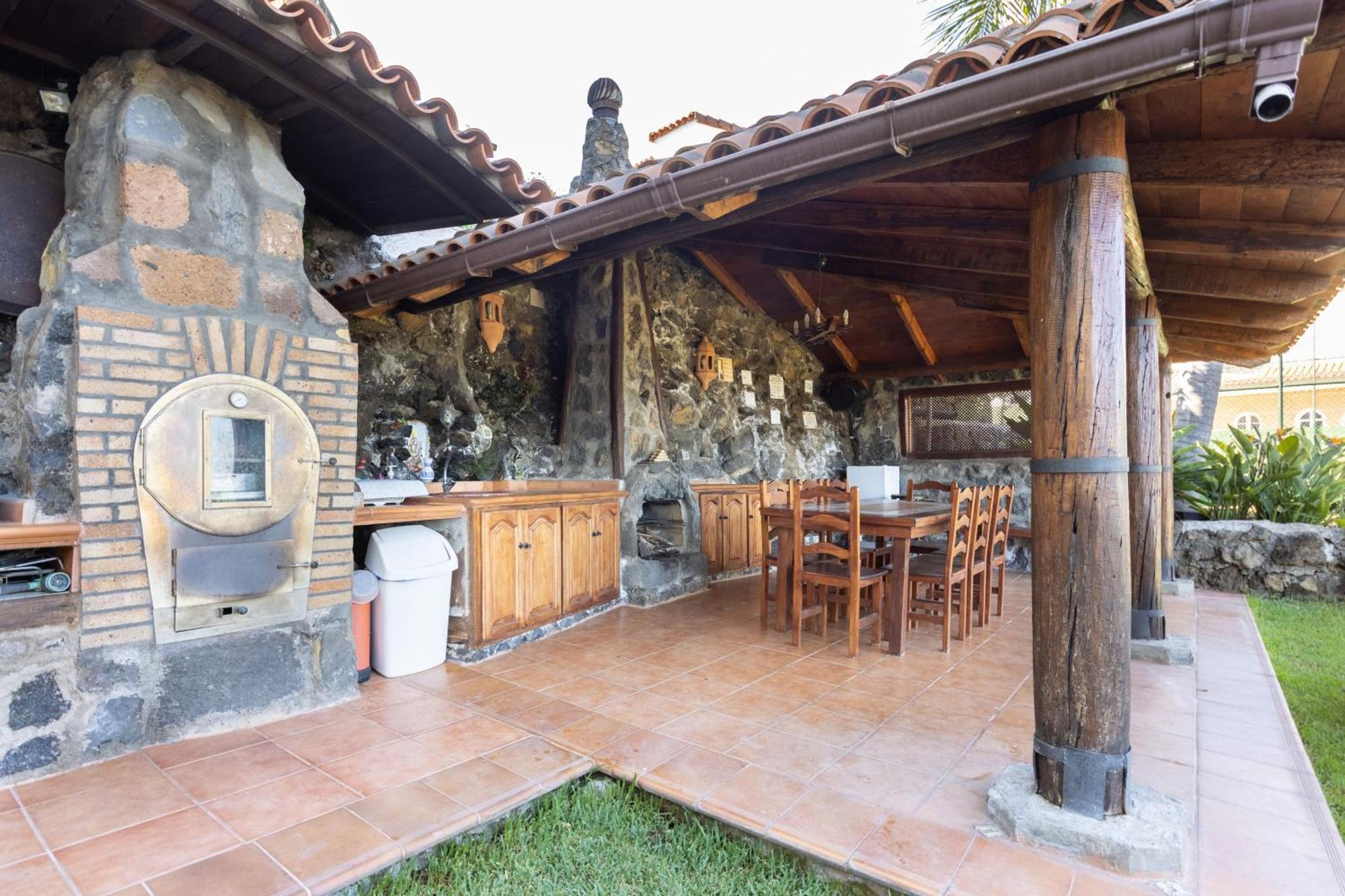 Casa Los Grabados, Piscina, Vistas, Barbacoa Y Zen Icod De Los Vinos Exterior photo
